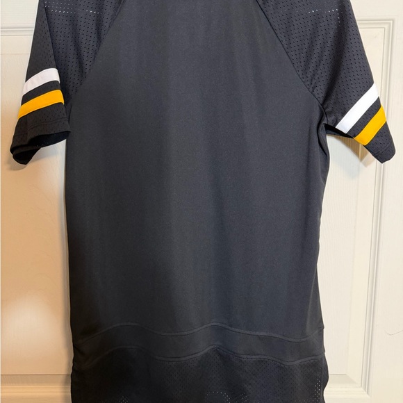 NFL Pittsburgh Steeles women’s small Black short sleeve shirt - Picture 3 of 5